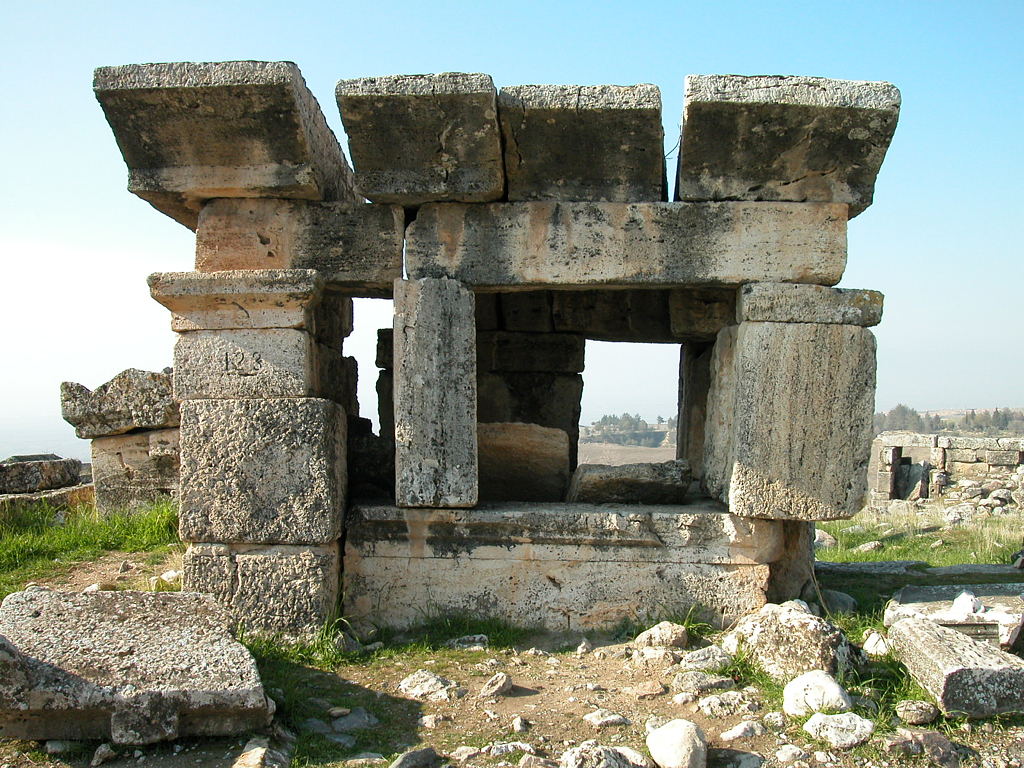 necropolis4